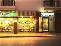 Puerto San Antonio 酒店
